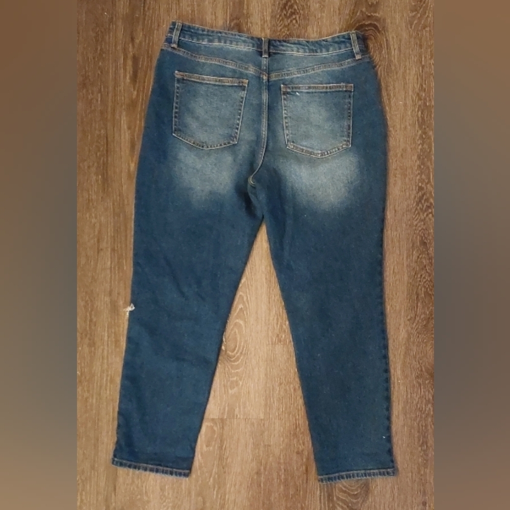No Boundaries Dark Wash Straight Leg Jeans Busted Knee Distressed Size 15 Denim - Picture 8 of 12